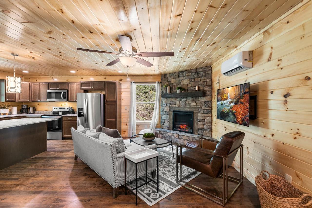 Brand New Luxury Cabin-Private Appalachian Retreat Gatlinburg Exterior photo